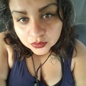 Meet your Posher, Leonor